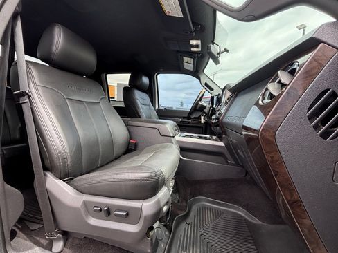 Used 2015 Ford F350 Platinum w/ Platinum Package AWD/4WD image 24