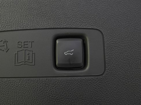 Used 2025 Lincoln Corsair Grand Touring w/ Jet Appearance Package image 12