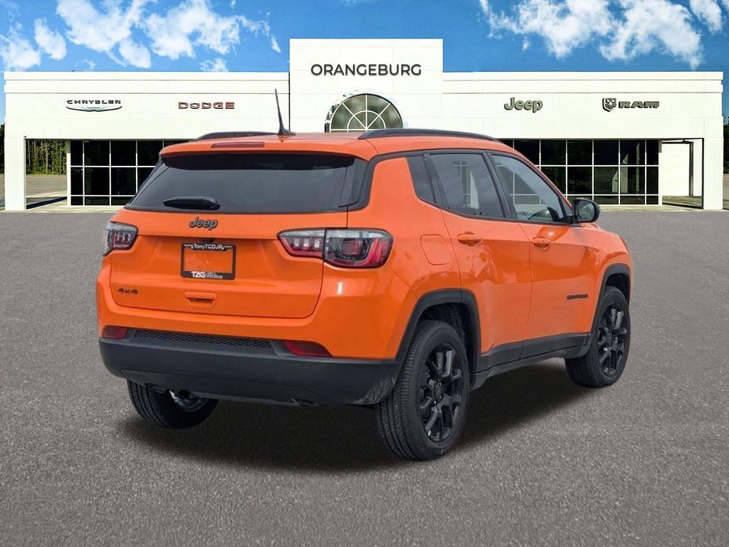 New 2026 Jeep Compass Latitude AWD/4WD image 8