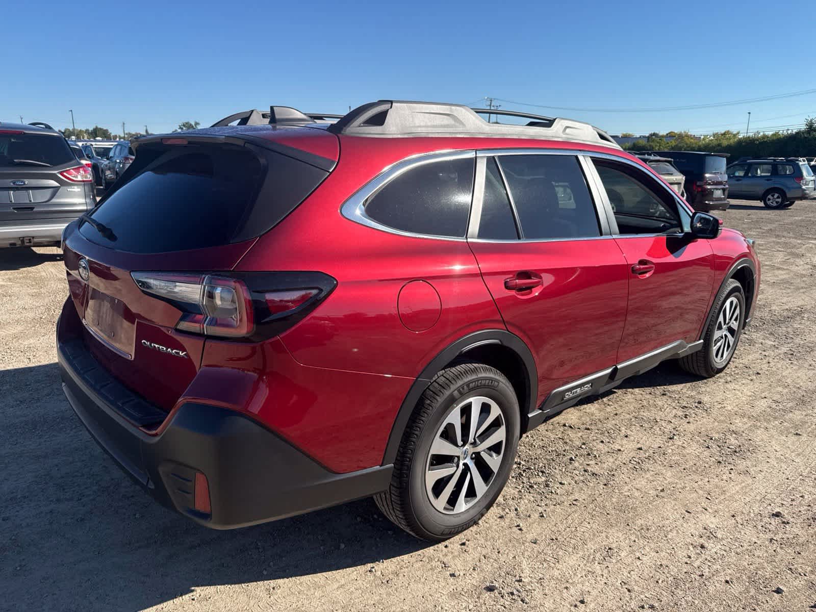 Used 2021 Subaru Outback Premium AWD/4WD image 3