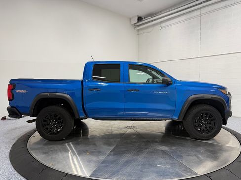 Used 2023 Chevrolet Colorado Trail Boss w/ Advanced Trailering Package image 8
