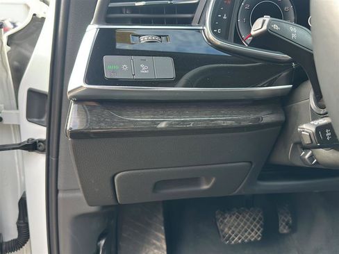 Used 2025 Audi Q7 3.0T Premium Plus image 20