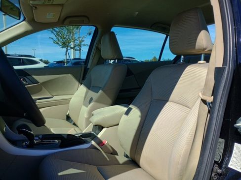 Used 2015 Honda Accord LX image 13