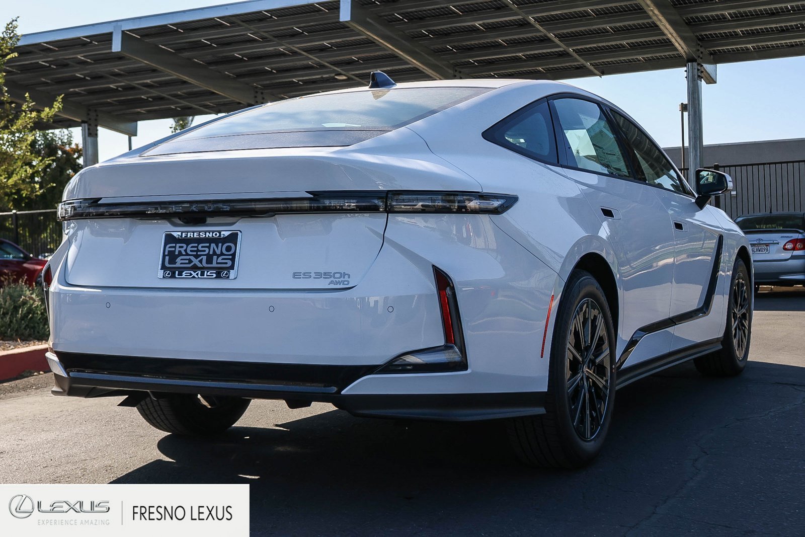 New 2026 Lexus ES 350h AWD image 6