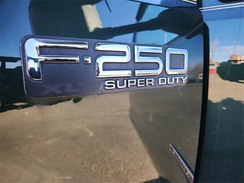 Used 2003 Ford F250 XL image 25