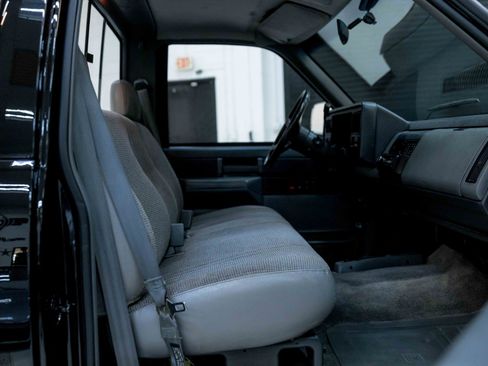 Used 1988 Chevrolet Silverado 1500 4x4 Regular Cab image 46