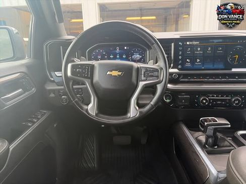 Used 2023 Chevrolet Silverado 1500 LTZ AWD/4WD image 13