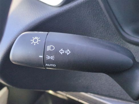 Used 2025 Toyota Corolla LE image 26