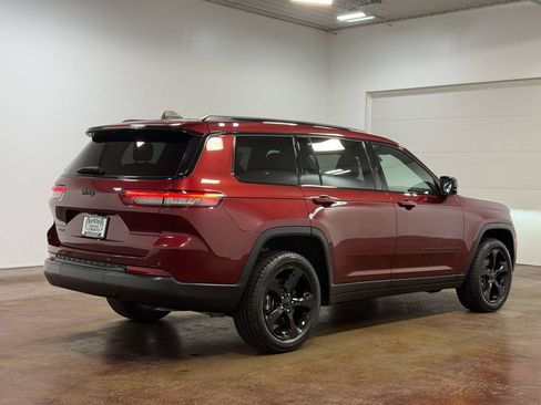 Used 2023 Jeep Grand Cherokee L Laredo AWD/4WD image 24