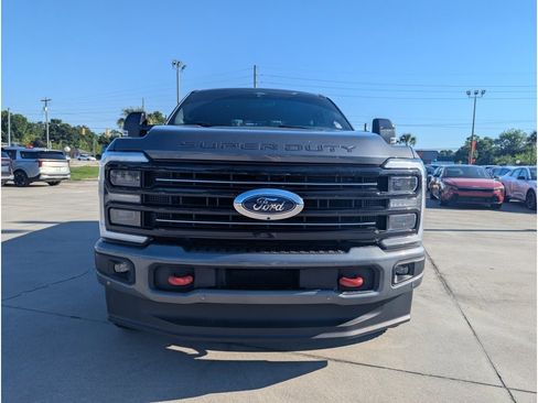 Used 2025 Ford F250 Platinum w/ FX4 Off-Road Package AWD/4WD image 7