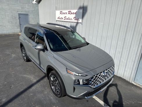 Used 2023 Hyundai Santa Fe Limited image 3