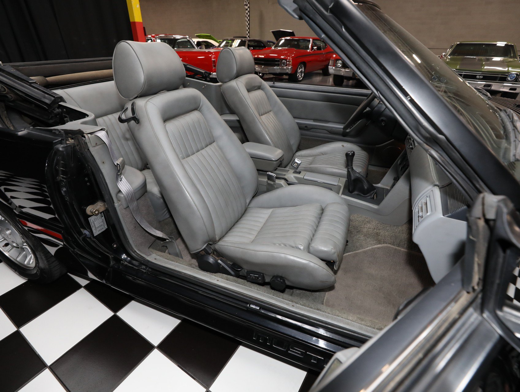 Used 1987 Ford Mustang GT RWD image 54