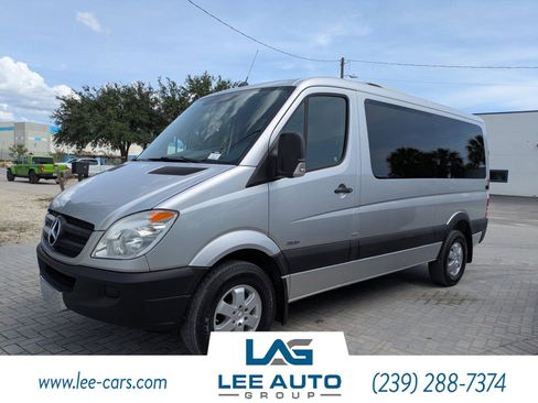 Used 2011 Mercedes-Benz Sprinter 2500 image 6