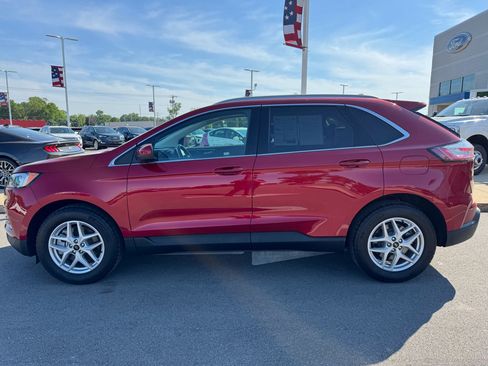 Used 2023 Ford Edge SEL w/ Convenience Package AWD/4WD image 6