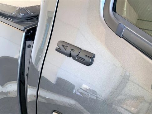 Used 2023 Toyota Tacoma SR5 AWD/4WD image 10