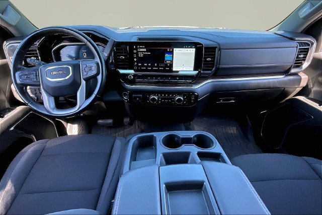 Used 2025 GMC Sierra 1500 Elevation AWD/4WD image 7