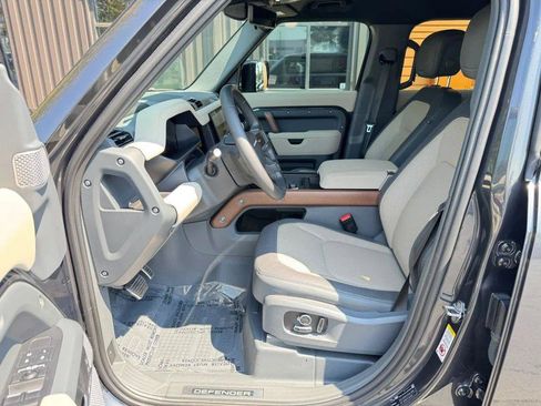 Used 2023 Land Rover Defender 130 X AWD/4WD image 12