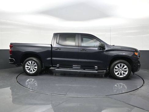 Used 2023 Chevrolet Silverado 1500 Custom RWD image 6