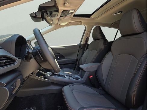 Used 2025 Subaru Crosstrek 2.5i Limited image 14