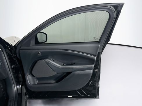 Used 2023 Ford Mustang Mach-E Select RWD image 31