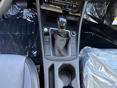 New 2026 Volkswagen Jetta SE image 17