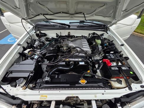 Used 1997 Toyota 4Runner SR5 AWD/4WD image 30