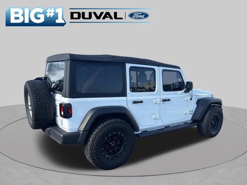 Used 2018 Jeep Wrangler Unlimited Sport S AWD/4WD image 2