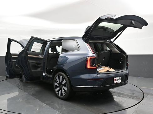 New 2025 Volvo EX90 Ultra image 48
