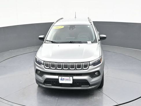 Used 2022 Jeep Compass Latitude FWD image 62