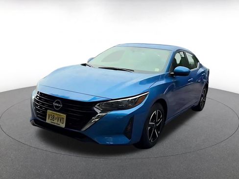 Used 2025 Nissan Sentra SV FWD image 5