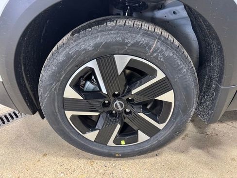 New 2026 Nissan Kicks SV w/ SV Premium Package image 29
