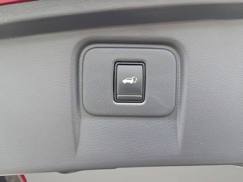 Used 2022 Nissan Murano SV image 21