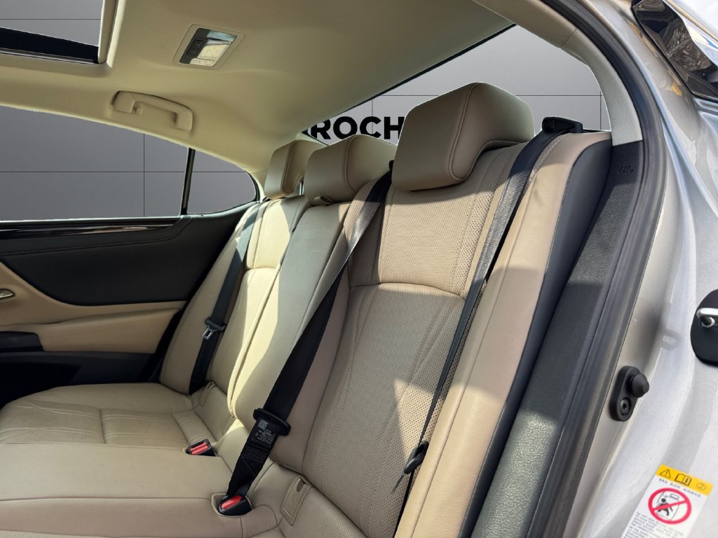 Used 2019 Lexus ES 350 w/ Accessory Package 2 FWD image 18