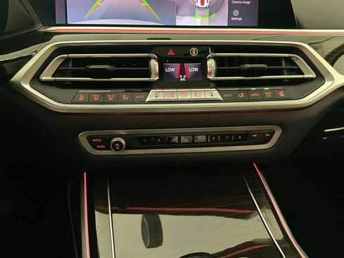 Used 2020 BMW X7 xDrive40i w/ Premium Package AWD/4WD image 20