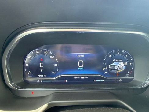 Used 2024 Chevrolet Tahoe Premier AWD/4WD image 35