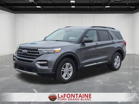 Used 2021 Ford Explorer XLT w/ Equipment Group 202A AWD/4WD image 1