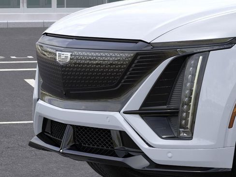 New 2026 Cadillac Lyriq V image 13