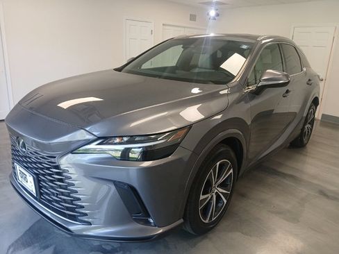 Used 2023 Lexus RX 350 Premium w/ Accessory Package (Z1) AWD/4WD image 4