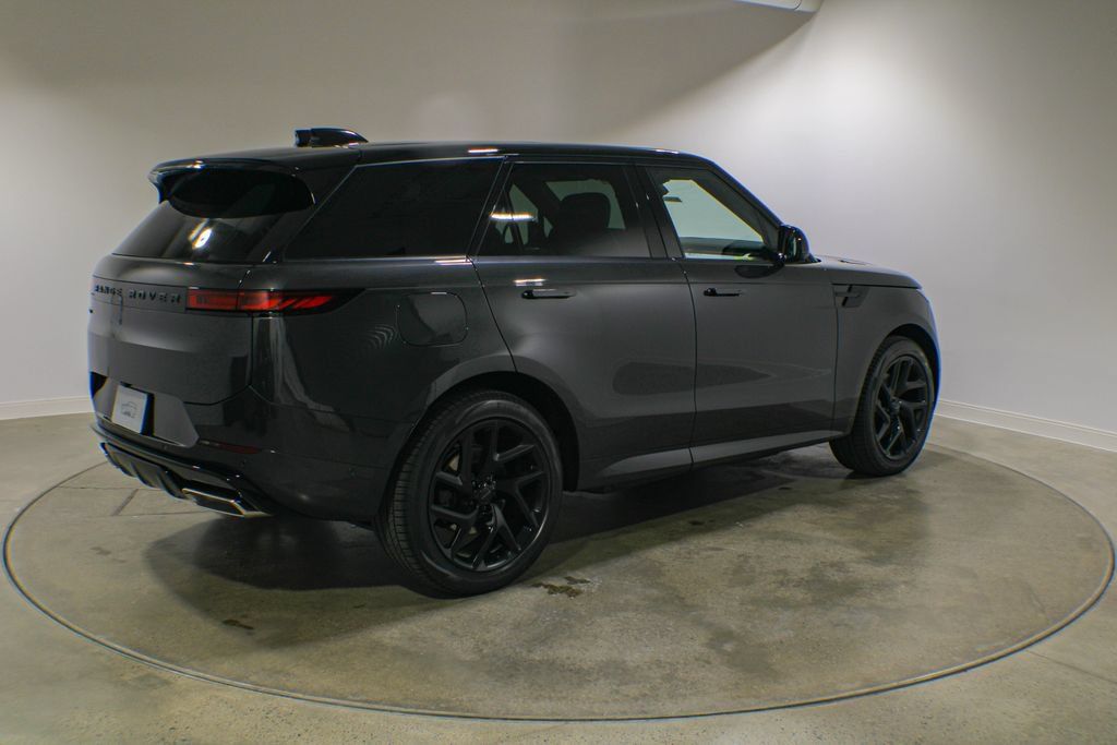 New 2026 Land Rover Range Rover Sport Dynamic SE AWD/4WD image 6