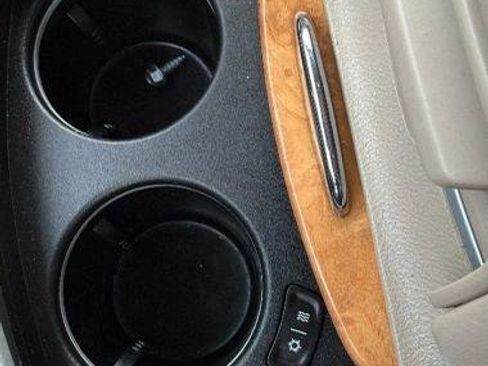 Used 2014 Chrysler 300 C image 20