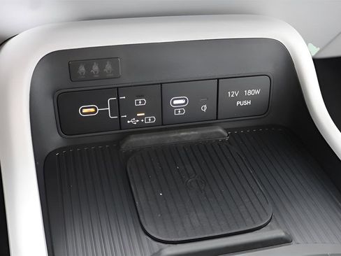 New 2026 Hyundai Kona SEL Sport FWD image 17