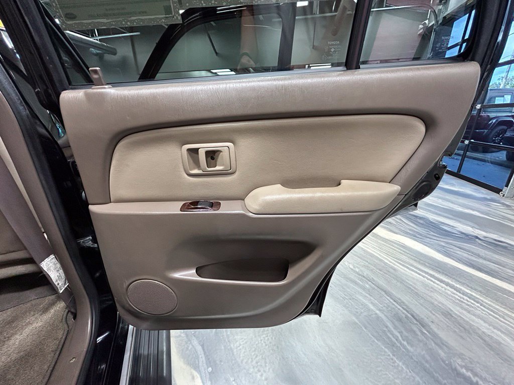 Used 2001 Toyota 4Runner Limited AWD/4WD image 39