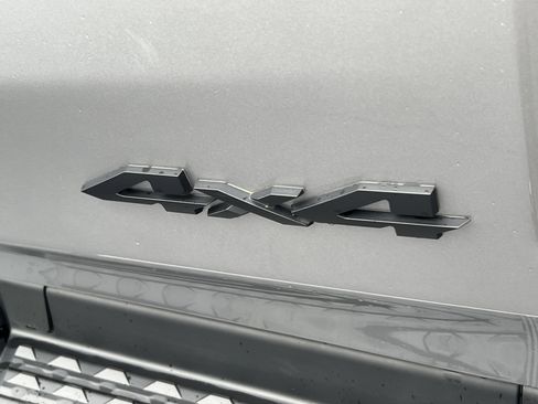 Used 2019 RAM 1500 Sport w/ Advanced Safety Group image 11