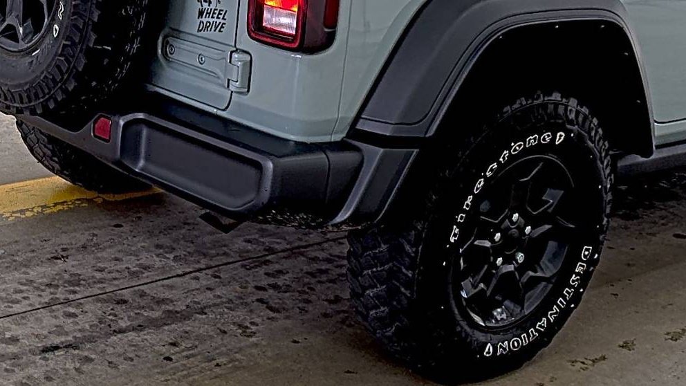 Used 2023 Jeep Wrangler Unlimited w/ 8.4" Radio Group AWD/4WD image 9