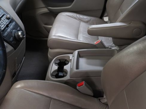 Used 2011 Honda Odyssey Touring image 8