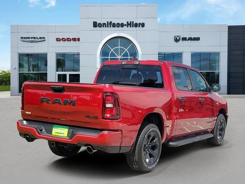 New 2026 RAM 1500 Express AWD/4WD image 4