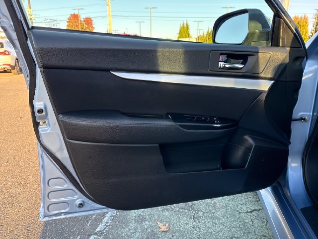 Used 2011 Subaru Legacy 2.5i Premium AWD/4WD image 15