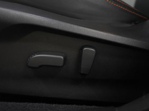 Used 2019 Subaru Crosstrek 2.0i Limited w/ Moonroof Package w/Navigation image 23