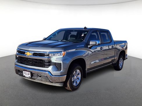 Used 2025 Chevrolet Silverado 1500 LT image 2