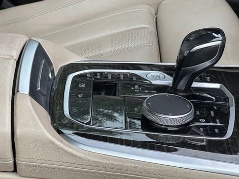Used 2021 BMW X5 xDrive40i w/ Premium Package AWD/4WD image 5